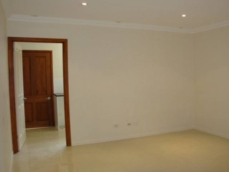 19 Graceville Avenue, Graceville QLD 4075