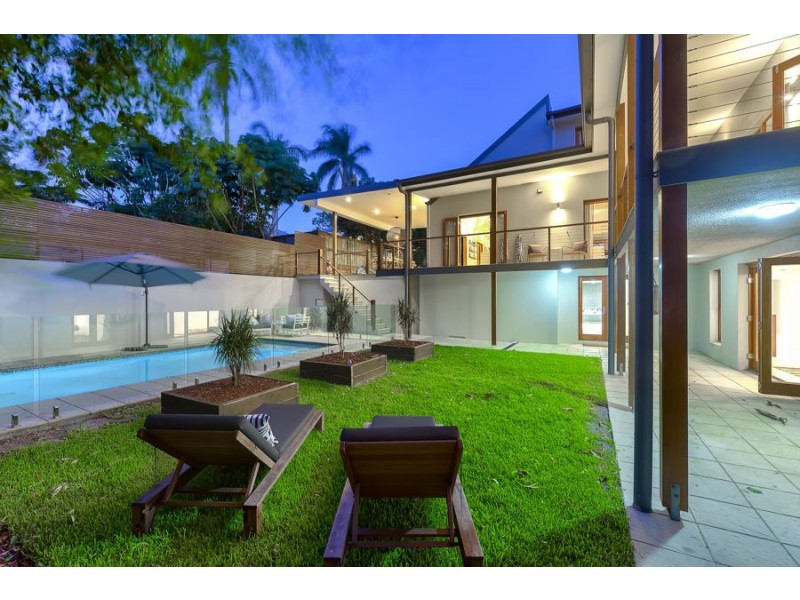 35 Hazelmere Pde, Sherwood QLD 4075