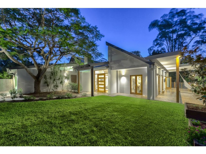 35 Hazelmere Pde, Sherwood QLD 4075