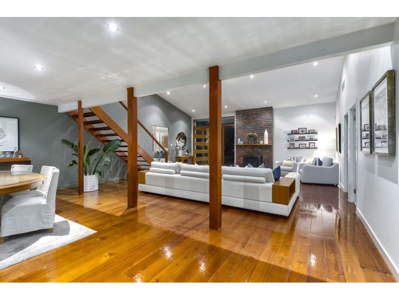 35 Hazelmere Pde, Sherwood QLD 4075