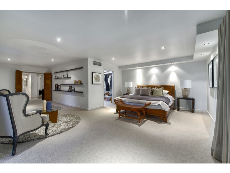 35 Hazelmere Pde, Sherwood QLD 4075