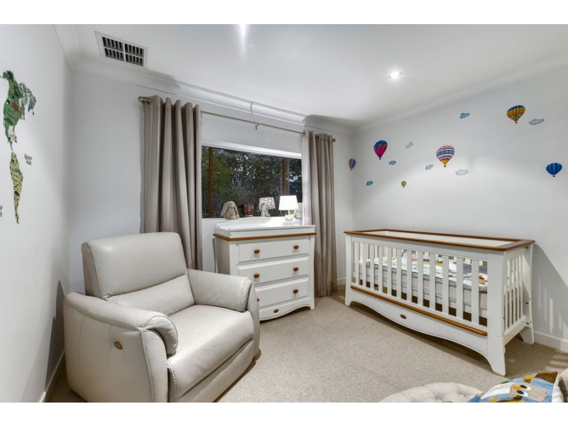 35 Hazelmere Pde, Sherwood QLD 4075
