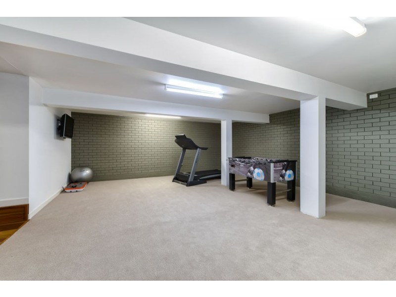 35 Hazelmere Pde, Sherwood QLD 4075