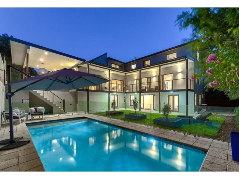 35 Hazelmere Pde, Sherwood QLD 4075