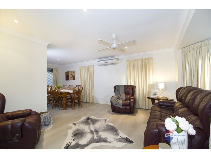 2 Skirmish Street, Seventeen Mile Rocks QLD 4073