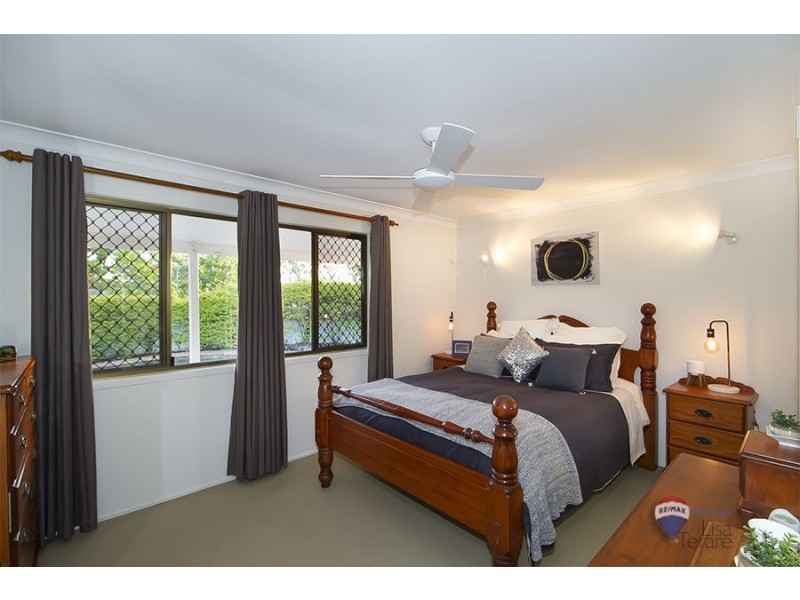 2 Skirmish Street, Seventeen Mile Rocks QLD 4073