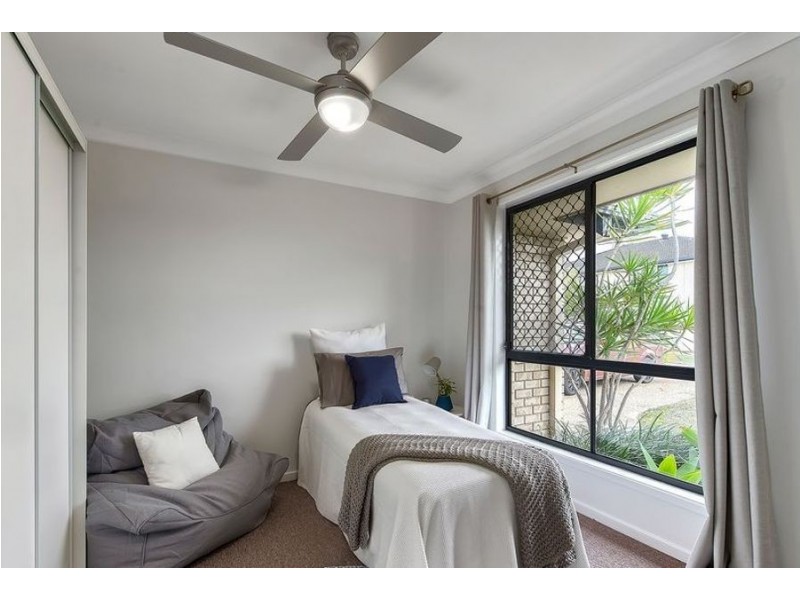 15 Troon Close, Oxley QLD 4075