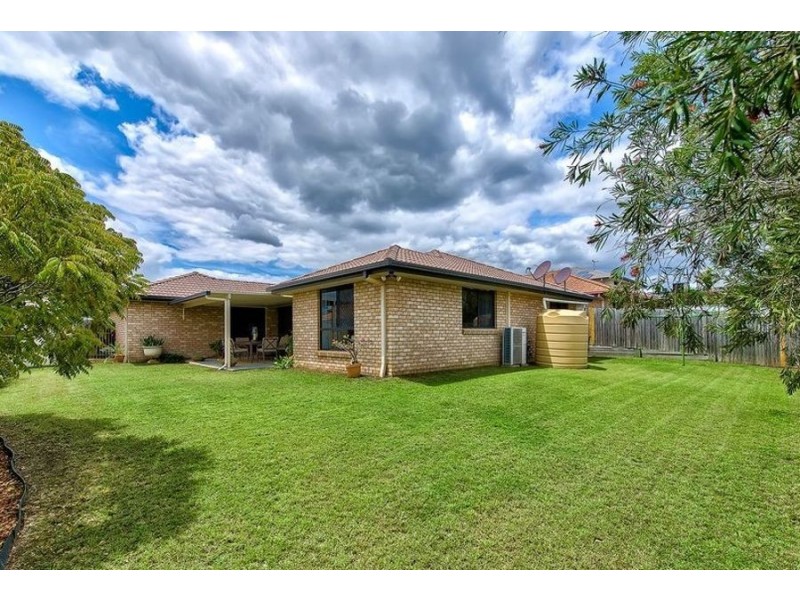 15 Troon Close, Oxley QLD 4075