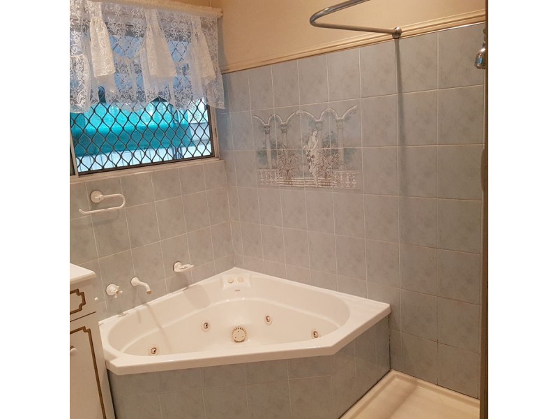 53 Bird Street, Bundamba QLD 4304