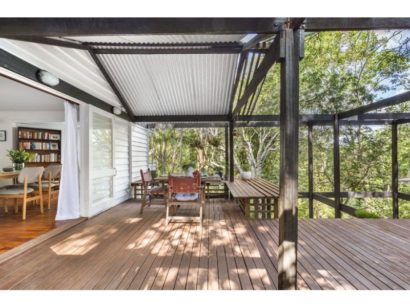 9 Ormond Tce, Indooroopilly QLD 4068