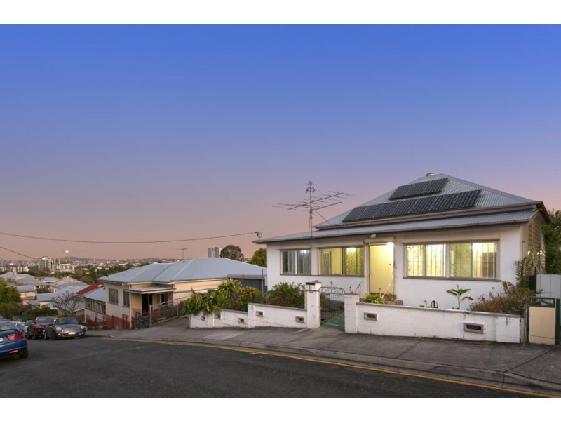 11 Peterson Street, Woolloongabba QLD 4102