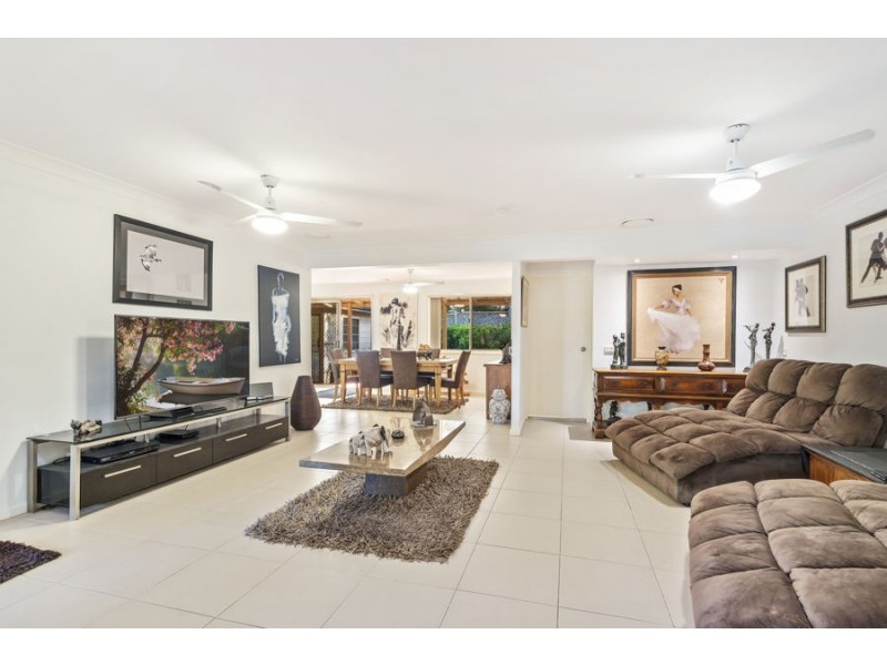 226 Horizon Drive, Westlake QLD 4074