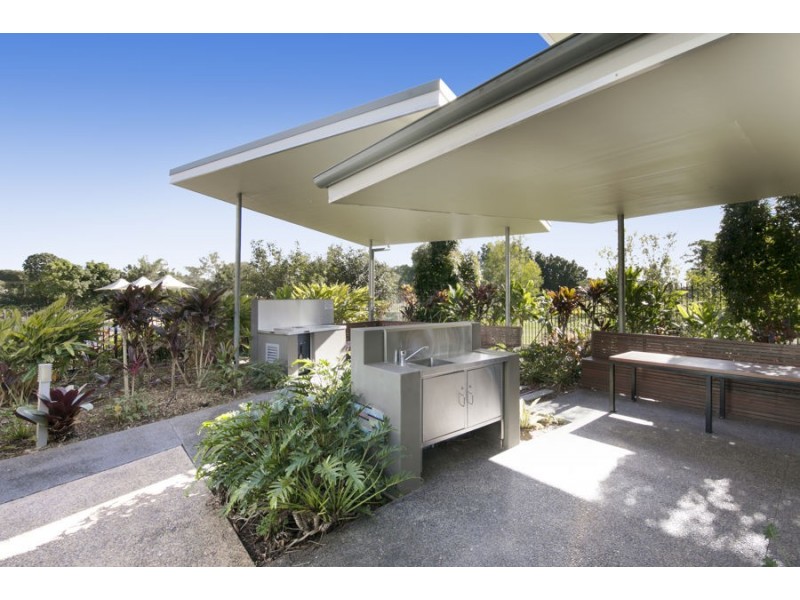 208/20 Egmont Street, Sherwood QLD 4075