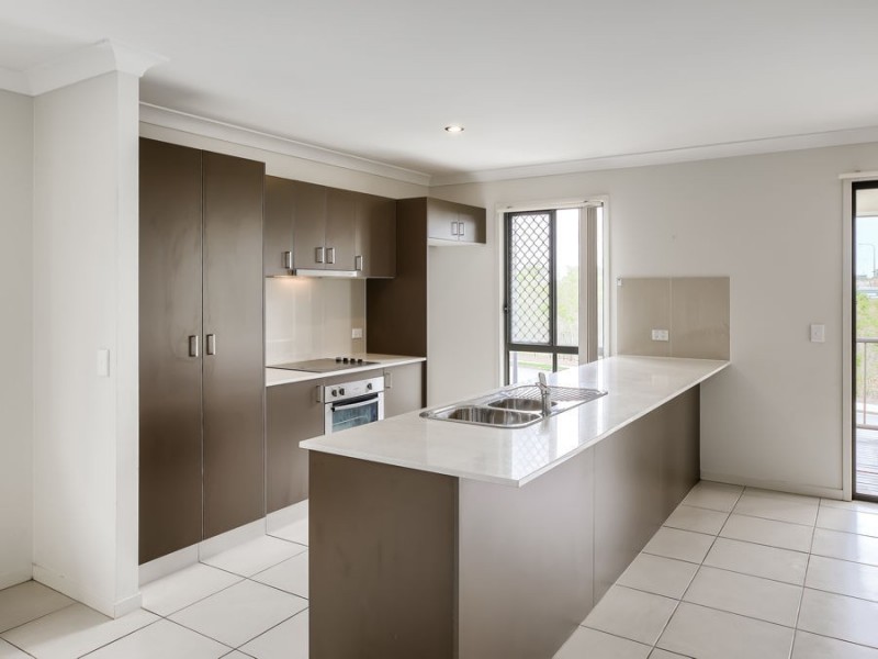 234 Grande Avenue, Springfield Lakes QLD 4300