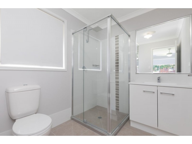 7 Diamond Street, Riverview QLD 4303