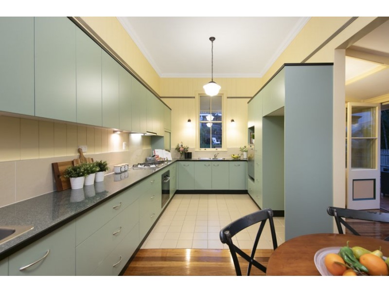 9 Macartney Street, Paddington QLD 4064