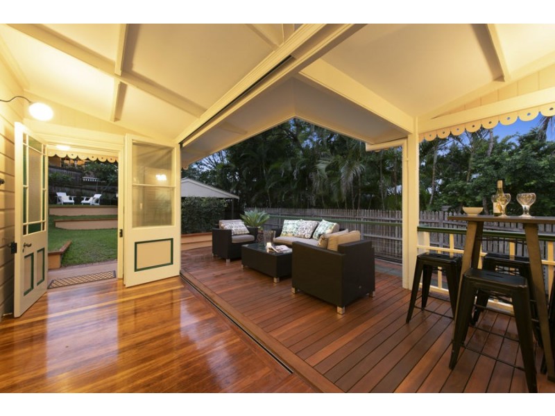 9 Macartney Street, Paddington QLD 4064