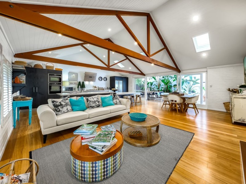 13 Hazelmere Parade, Sherwood QLD 4075