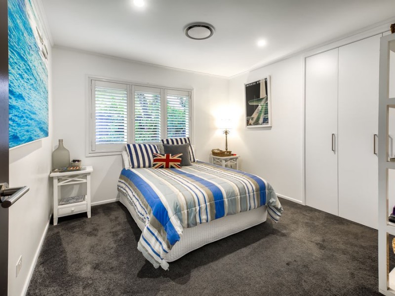 13 Hazelmere Parade, Sherwood QLD 4075