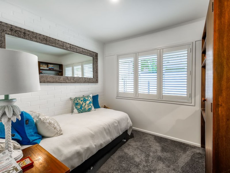 13 Hazelmere Parade, Sherwood QLD 4075