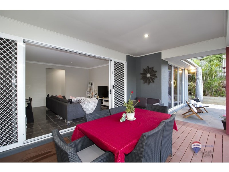 19 Quinn Close, Augustine Heights QLD 4300