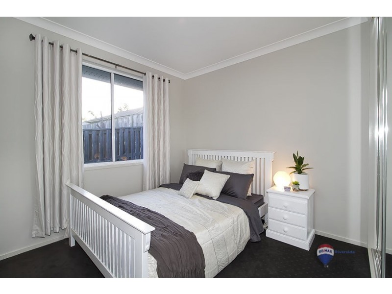 19 Quinn Close, Augustine Heights QLD 4300