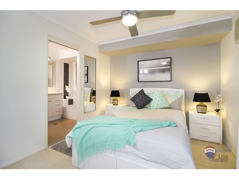 12 Paluna Street, Riverhills QLD 4074