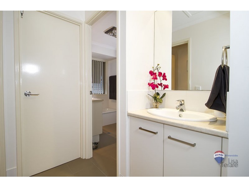 12 Paluna Street, Riverhills QLD 4074