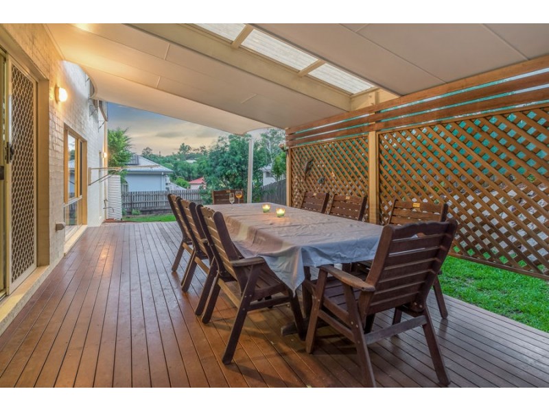 18A Mukurta Street, Chapel Hill QLD 4069