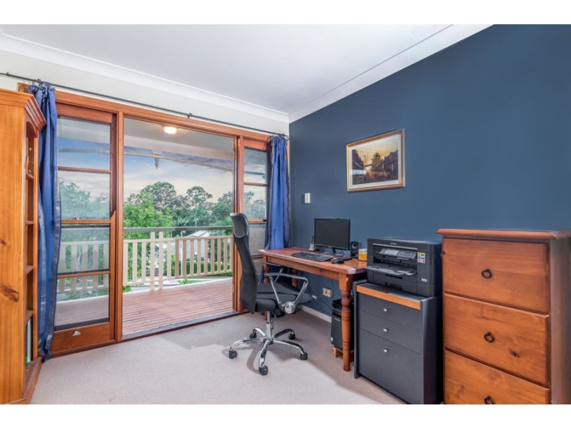 18A Mukurta Street, Chapel Hill QLD 4069