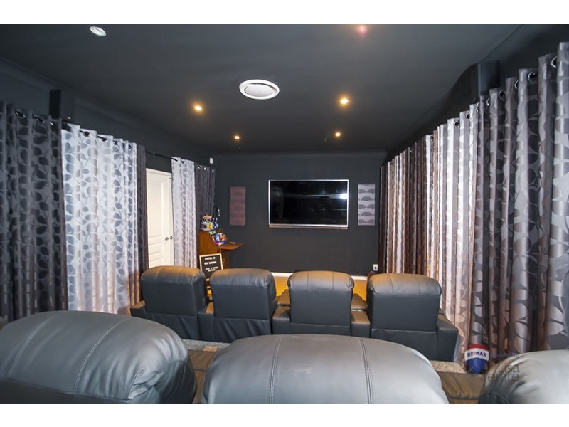 21 Drovers Place, Sumner QLD 4074