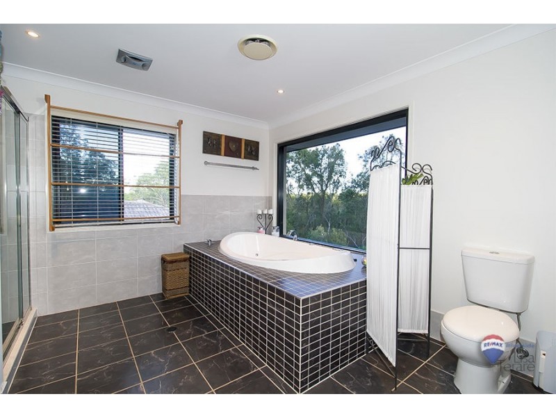 21 Drovers Place, Sumner QLD 4074