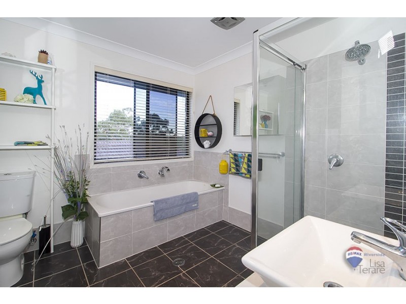 21 Drovers Place, Sumner QLD 4074