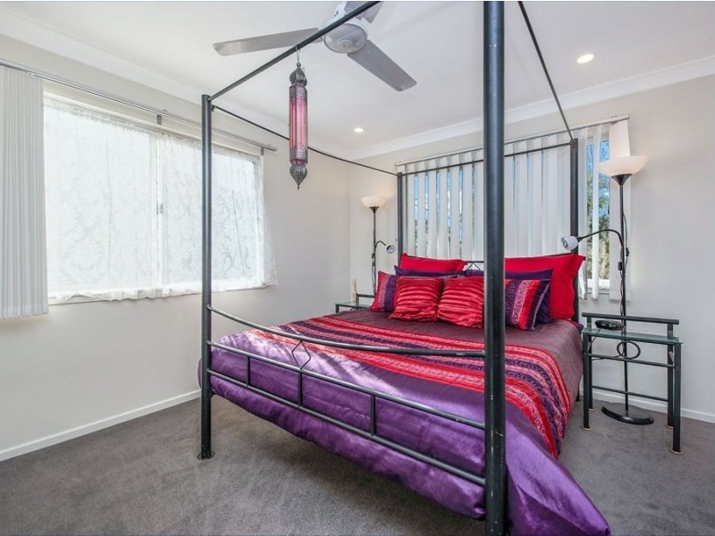 10 Brownie Street, Jamboree Heights QLD 4074