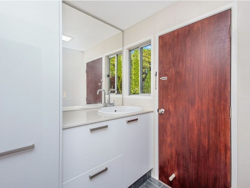 10 Brownie Street, Jamboree Heights QLD 4074