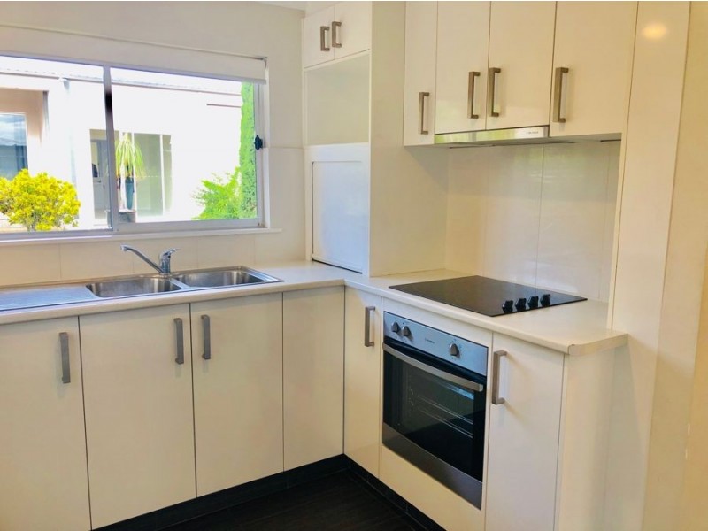10 Brownie Street, Jamboree Heights QLD 4074