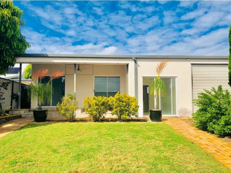 10 Brownie Street, Jamboree Heights QLD 4074