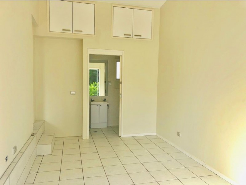 10 Brownie Street, Jamboree Heights QLD 4074