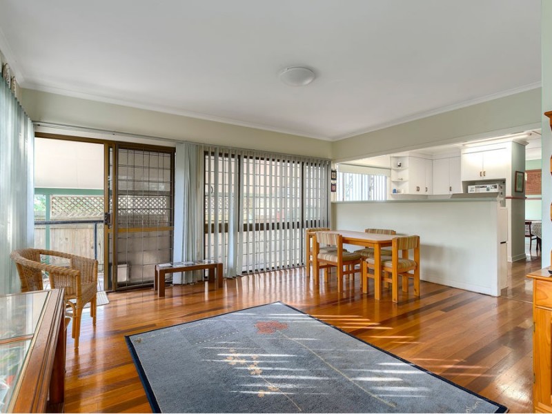 41 Howard Street, Oxley QLD 4075