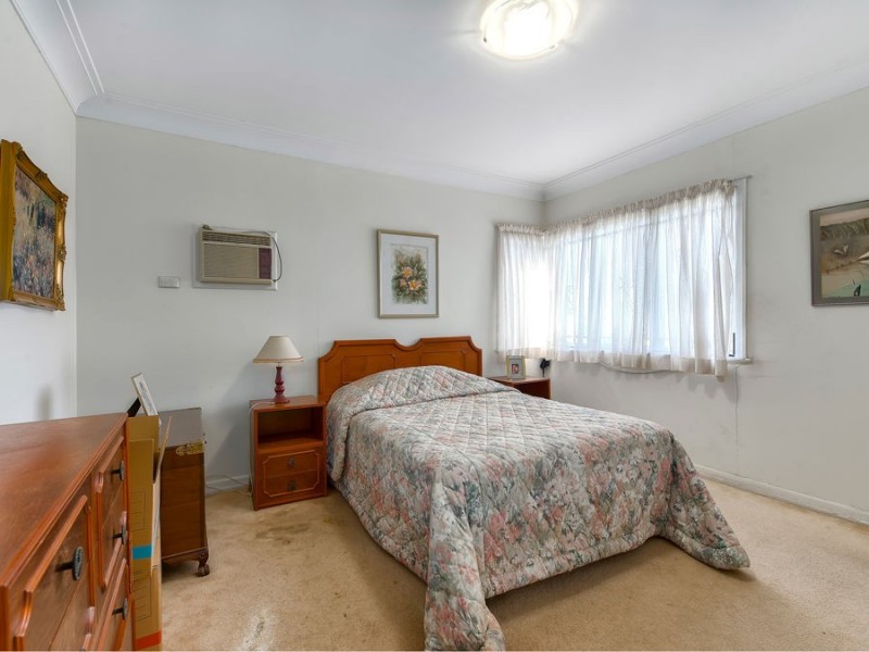 41 Howard Street, Oxley QLD 4075