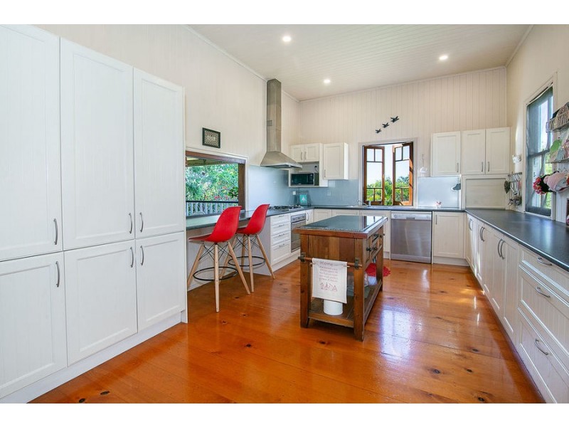 19 Fox Street, Booval QLD 4304