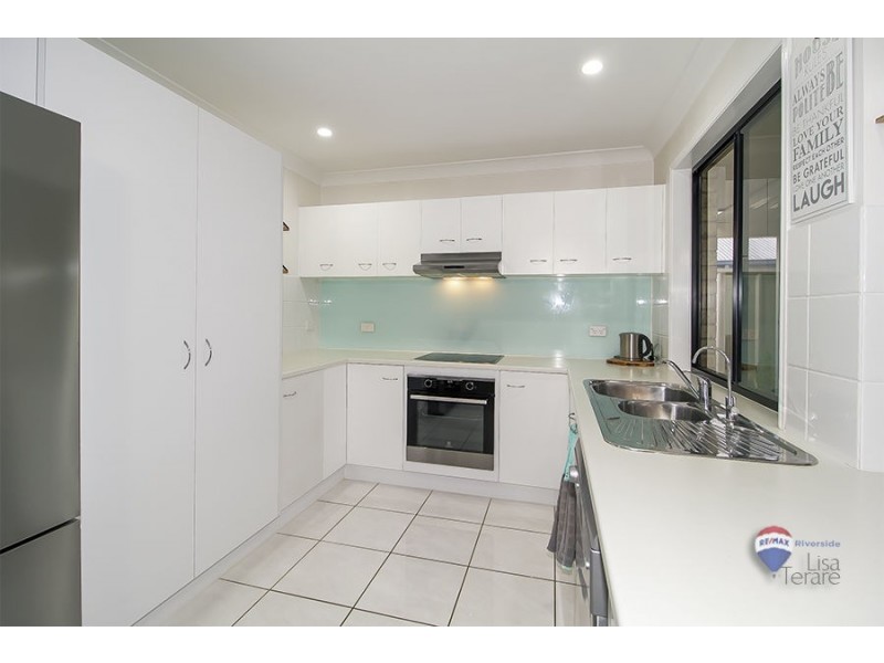 37 Bullen Circuit, Forest Lake QLD 4078