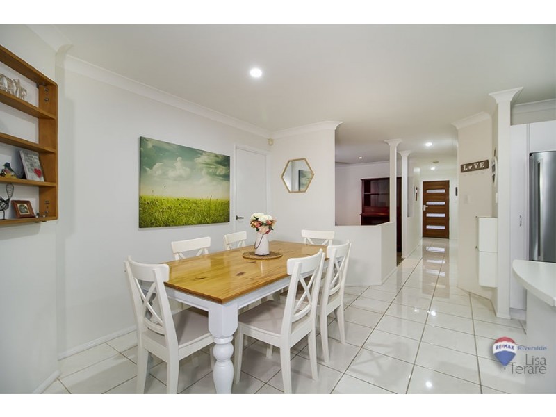 37 Bullen Circuit, Forest Lake QLD 4078