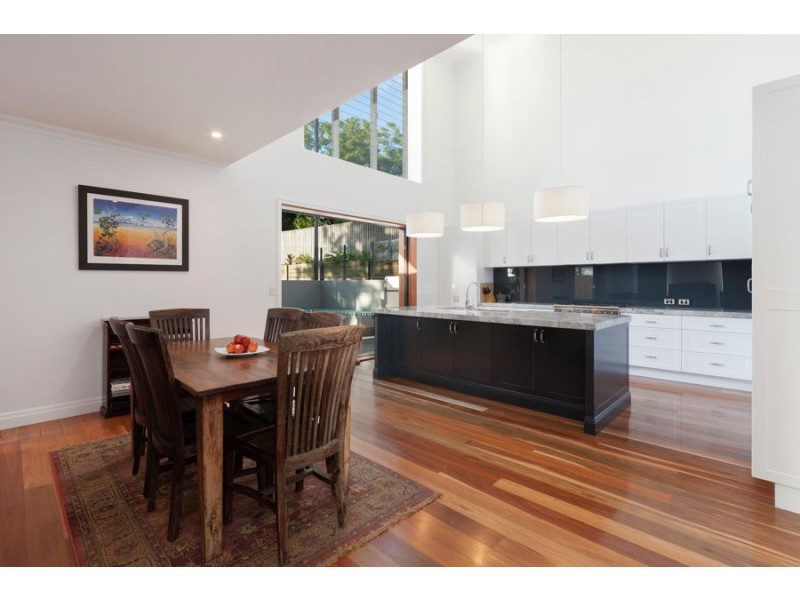 92 Delville Avenue, Moorooka QLD 4105