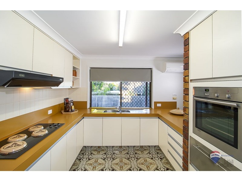 28 Kosciusko Street, Middle Park QLD 4074