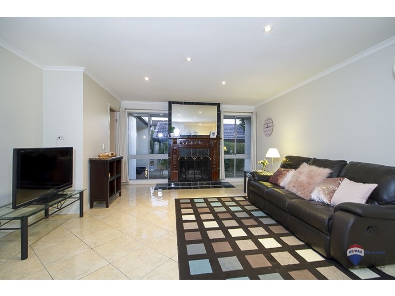 4 Copping Court, Sinnamon Park QLD 4073