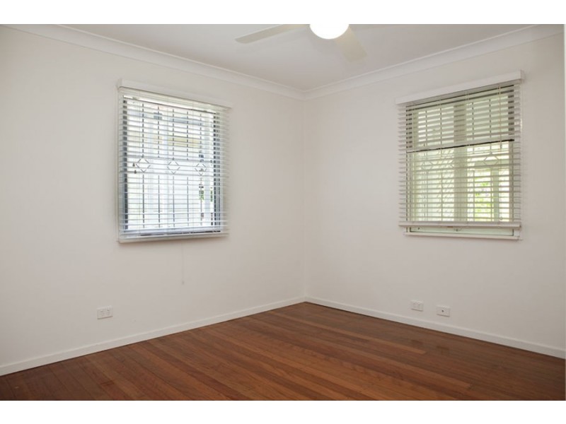 128 Leybourne Street, Chelmer QLD 4068