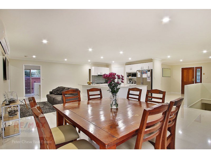 106 Glen Ross Road, Sinnamon Park QLD 4073