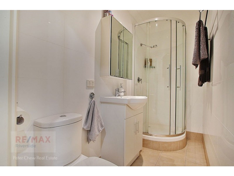 106 Glen Ross Road, Sinnamon Park QLD 4073