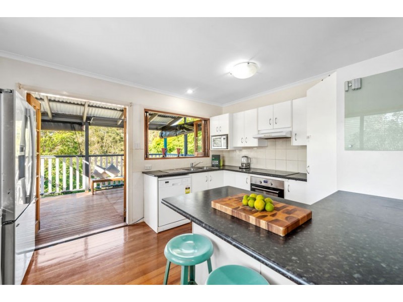 55 Buckland Road, Everton Hills QLD 4053